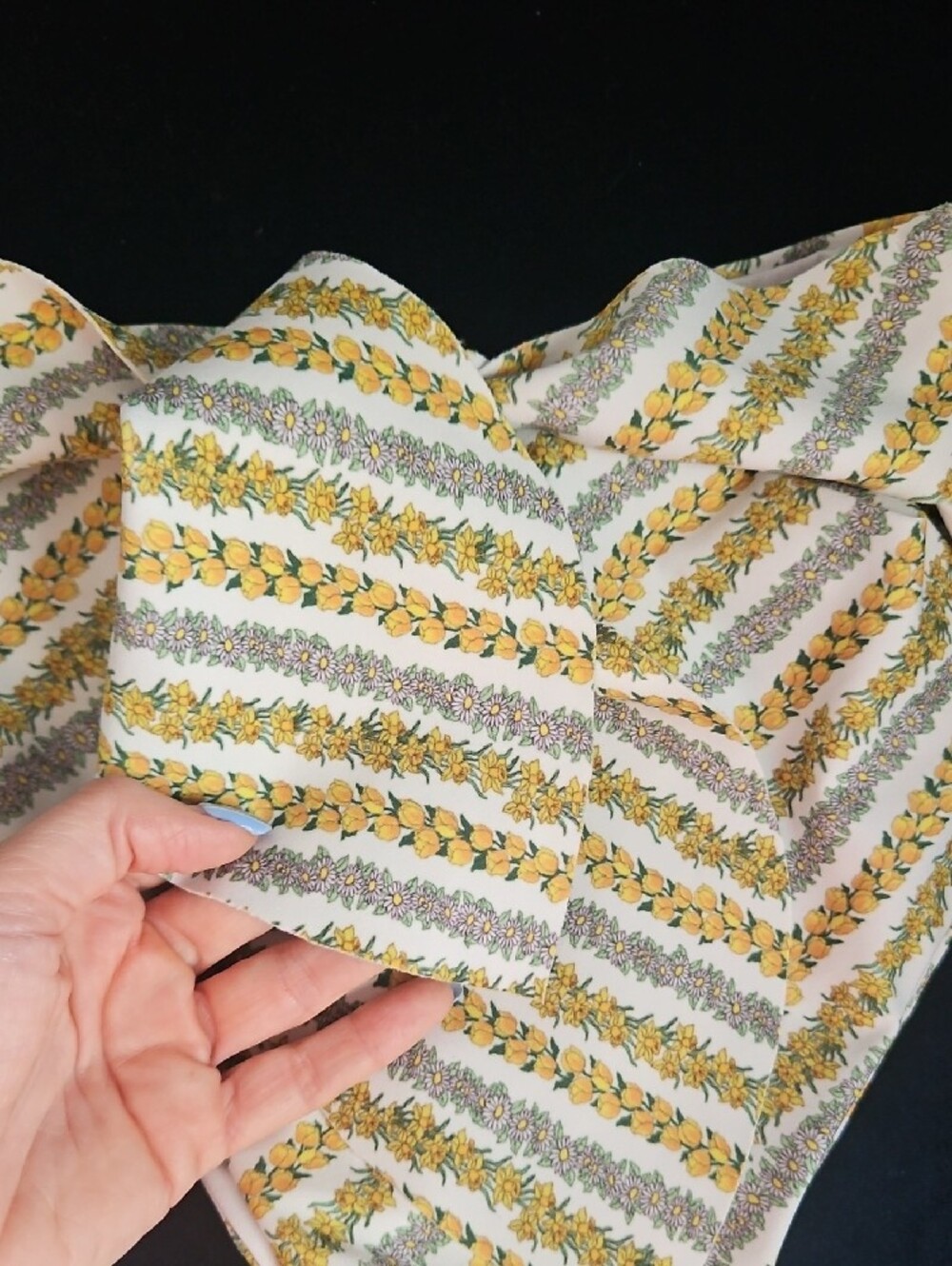 Women’s Yellow Patterned Ruffle Triangle Bikini - Picture 4 of 11